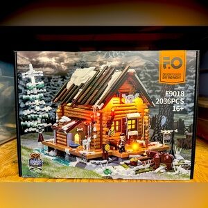 Brand new in box FUNWHOLE building block set with lighted features!